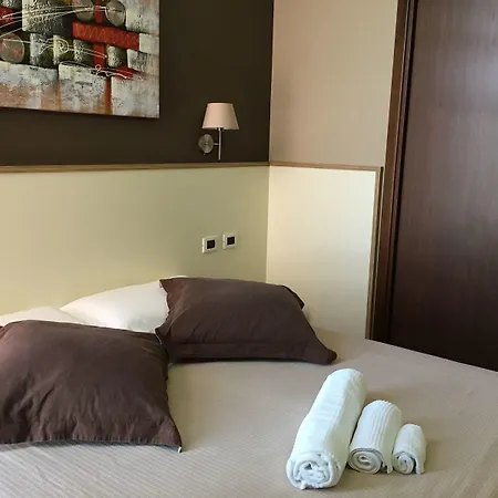 60quattro Bedrooms Ламеция-Терме