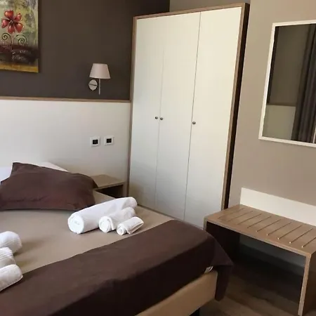 60quattro Bedrooms Гостевой дом Ламеция-Терме